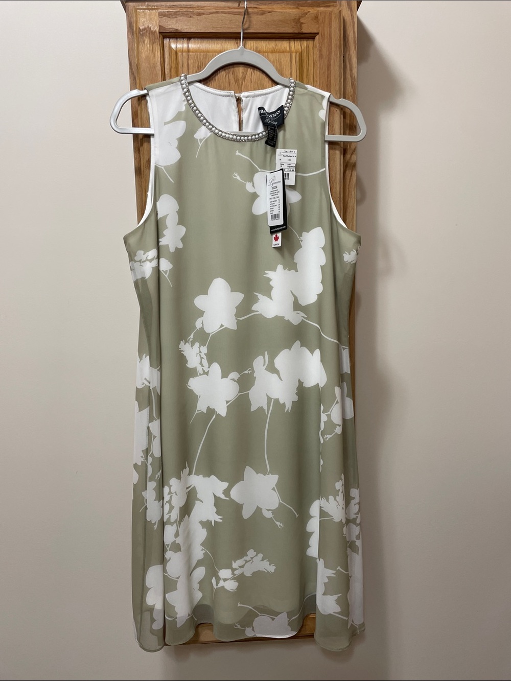 Frank Lyman Olive Green and White Floral Dress with Pearl Trim Size 10 NWT
